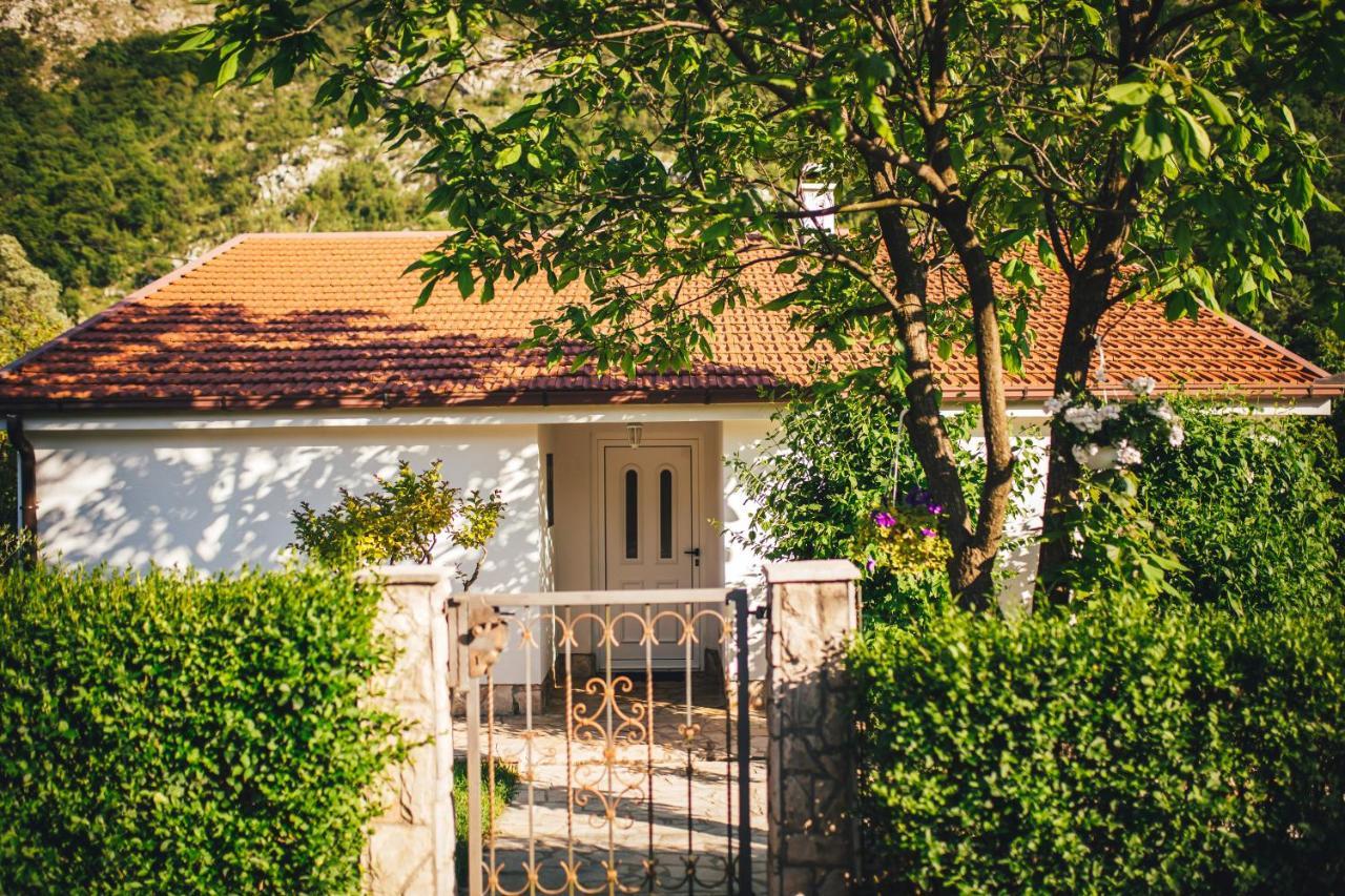 Villa Gana Buna Exteriör bild